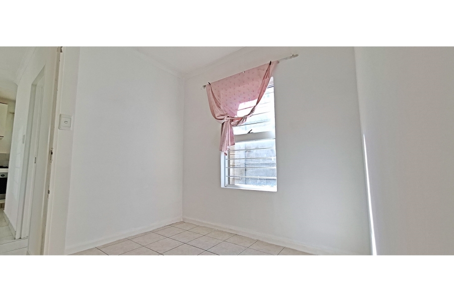 To Let 2 Bedroom Property for Rent in Broadlands Village Western Cape